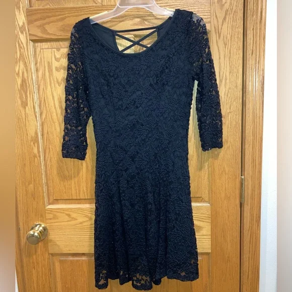 midi lace dress for women Confête - Yvette Lace A-Line Midi Engagement Photos Dress main image 1